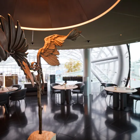 Restaurant Ikarus Skulptur