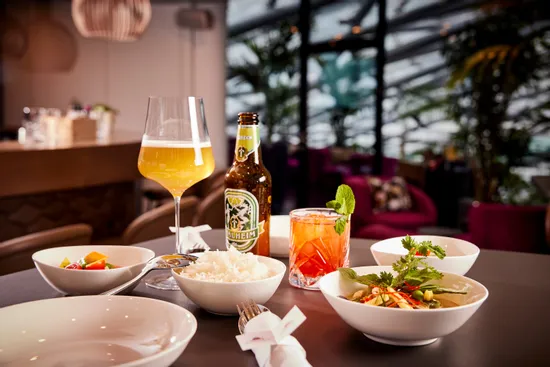 Bar Food Gerichte mit Drinks